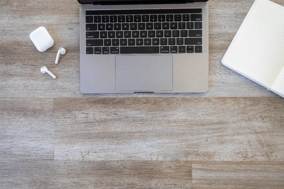 不必守在书桌前也能复习